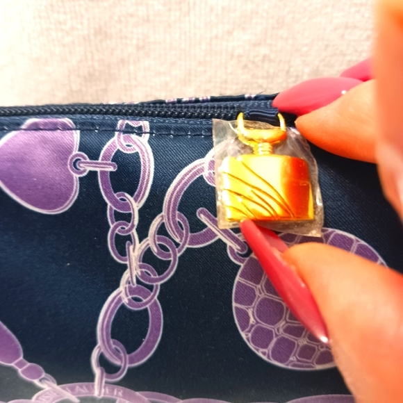 Estée Lauder Make-Up Bag VINTAGE  NEW OLD STOCK Chains Luxury Baroque Pattern - Picture 2 of 10